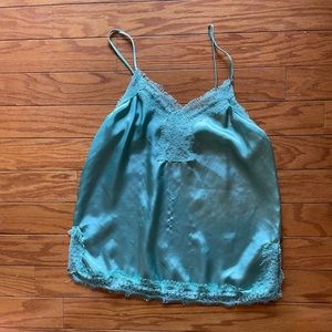 Mimi chica light blue camisole size medium